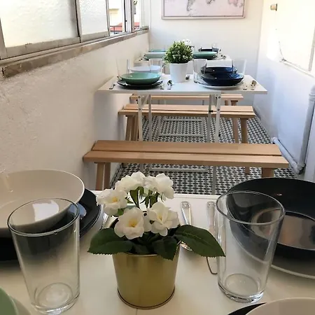 Privat bolig New! Beautiful Spacious Flat In Central Location! *